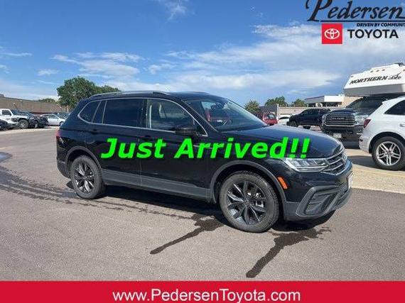 VOLKSWAGEN TIGUAN 4MOTION 2022 3VV2B7AX3NM118816 image